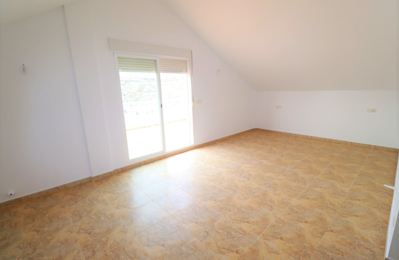 Resale - Villa -
Puerto Lumbreras