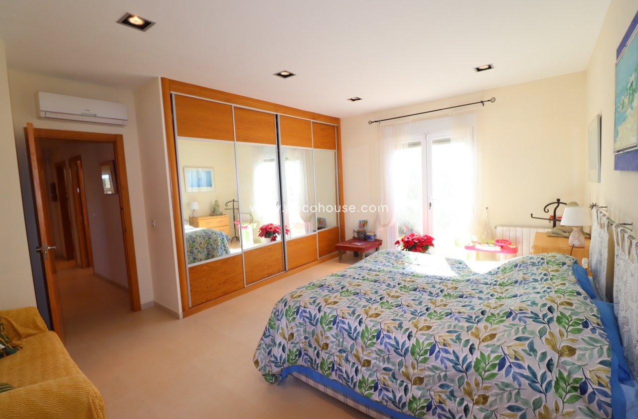 Resale - Villa -
Puerto Lumbreras