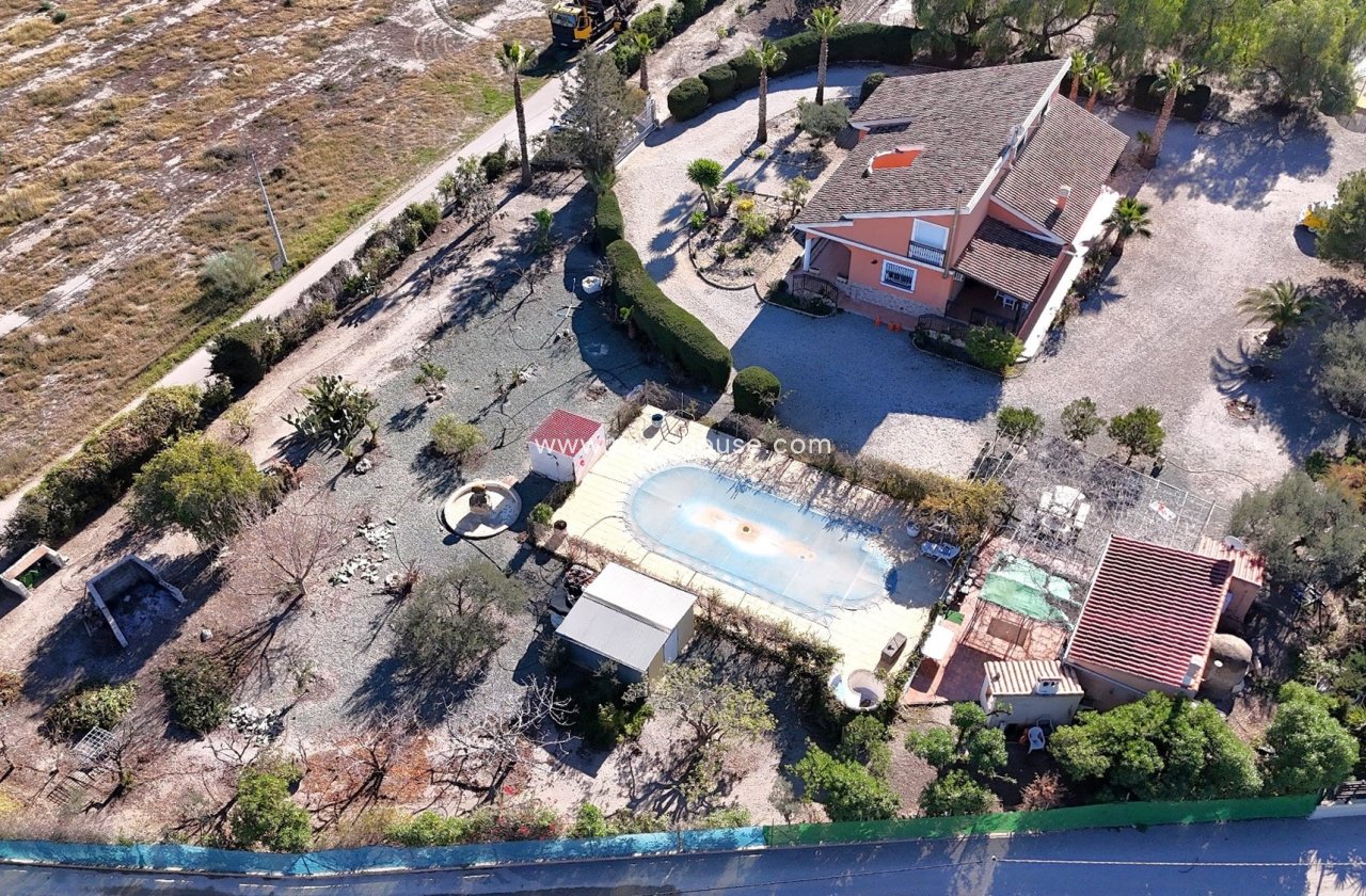 Resale - Villa -
Puerto Lumbreras