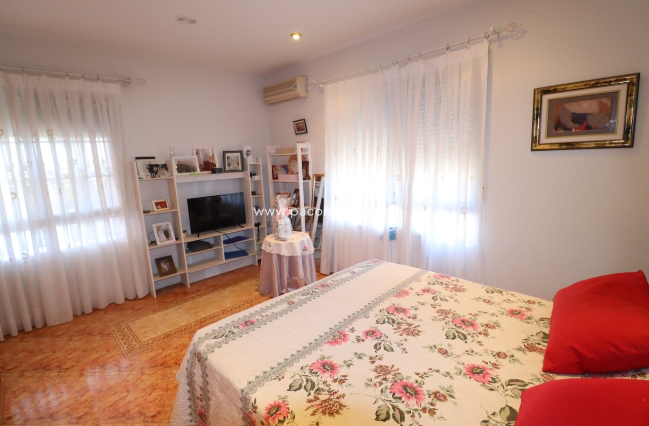 Resale - Villa -
Puerto Lumbreras