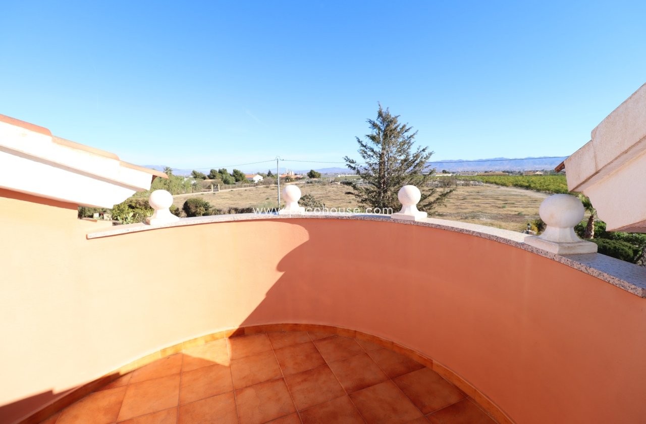 Resale - Villa -
Puerto Lumbreras