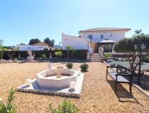 Resale - Villa -
Purias