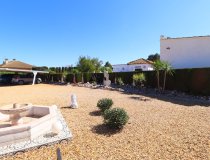 Resale - Villa -
Purias