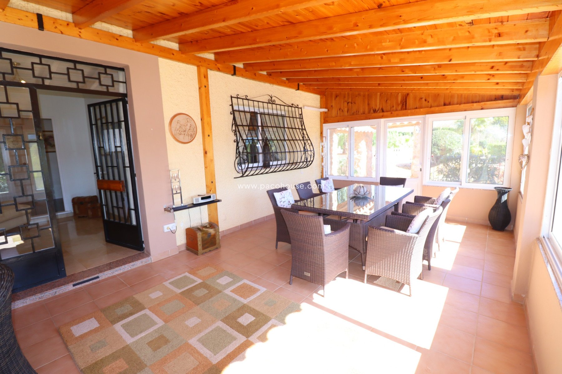 Resale - Villa -
Purias