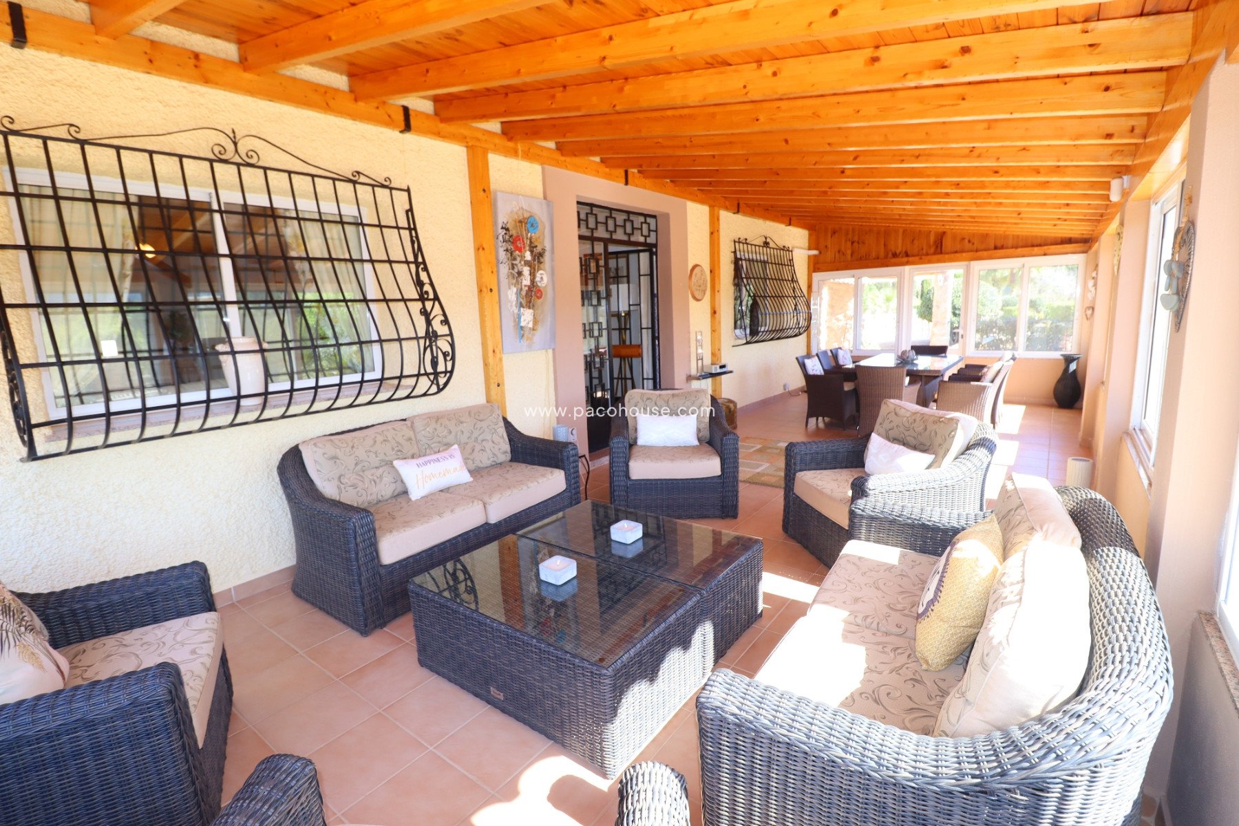 Resale - Villa -
Purias