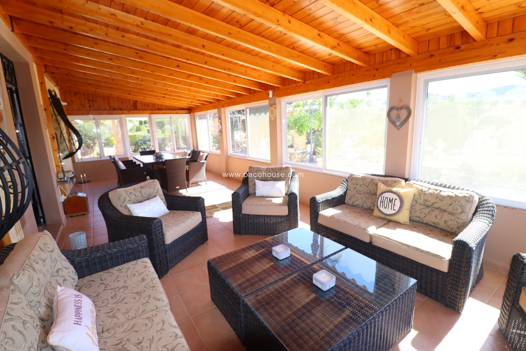 Resale - Villa -
Purias