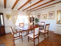 Resale - Villa -
Purias