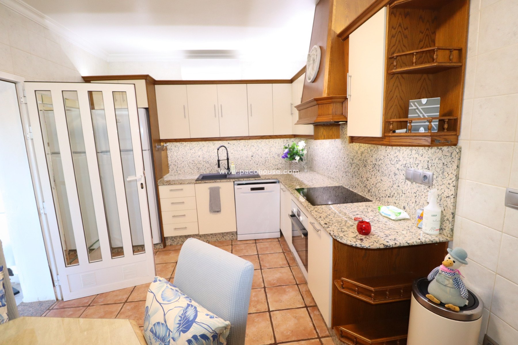 Resale - Villa -
Purias