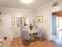 Resale - Villa -
Purias