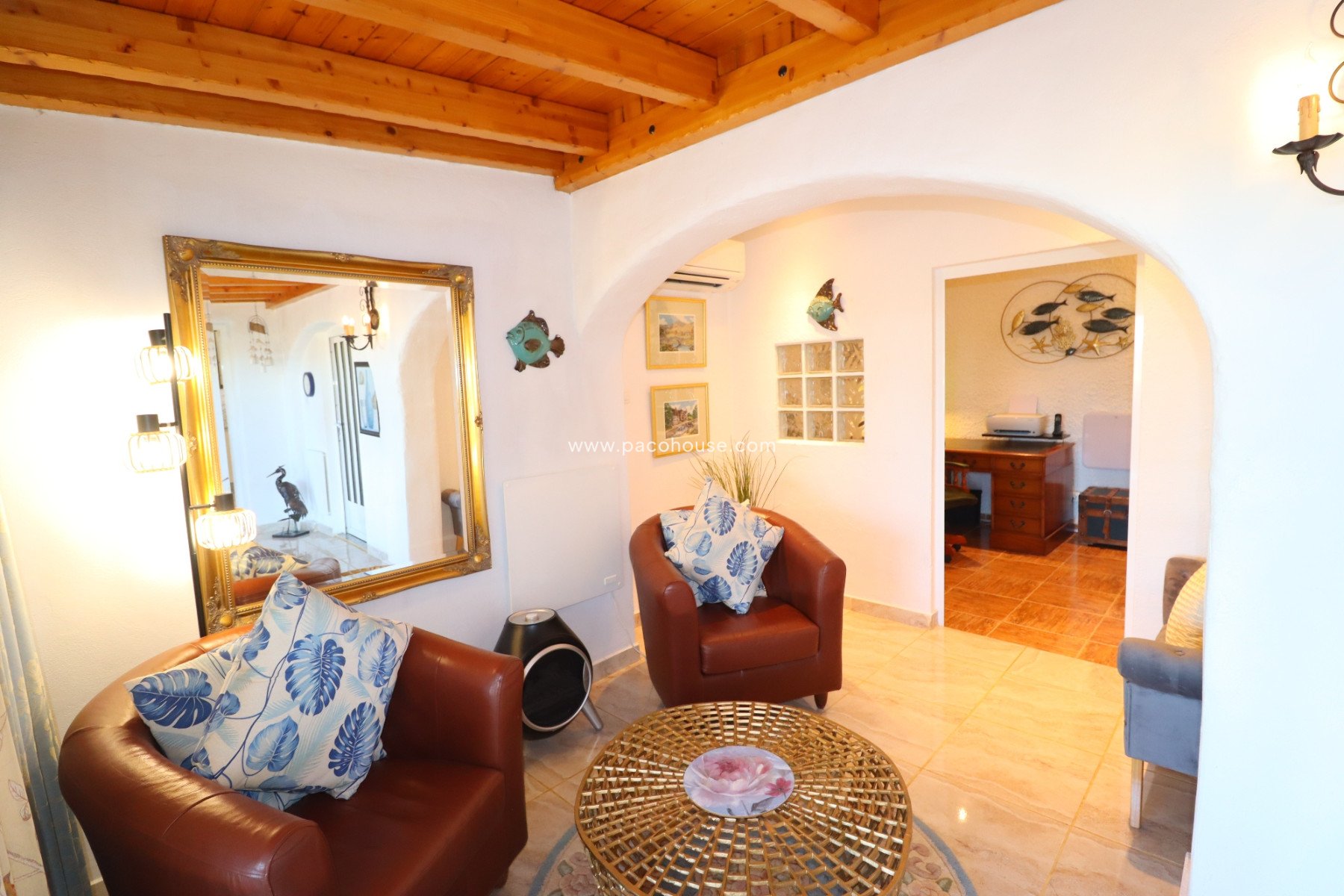 Resale - Villa -
Purias