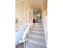 Resale - Villa -
Purias