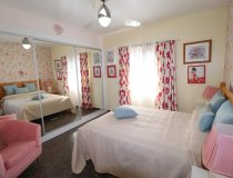 Resale - Villa -
Purias