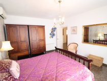 Resale - Villa -
Purias