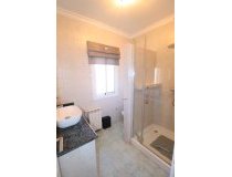 Resale - Villa -
Purias