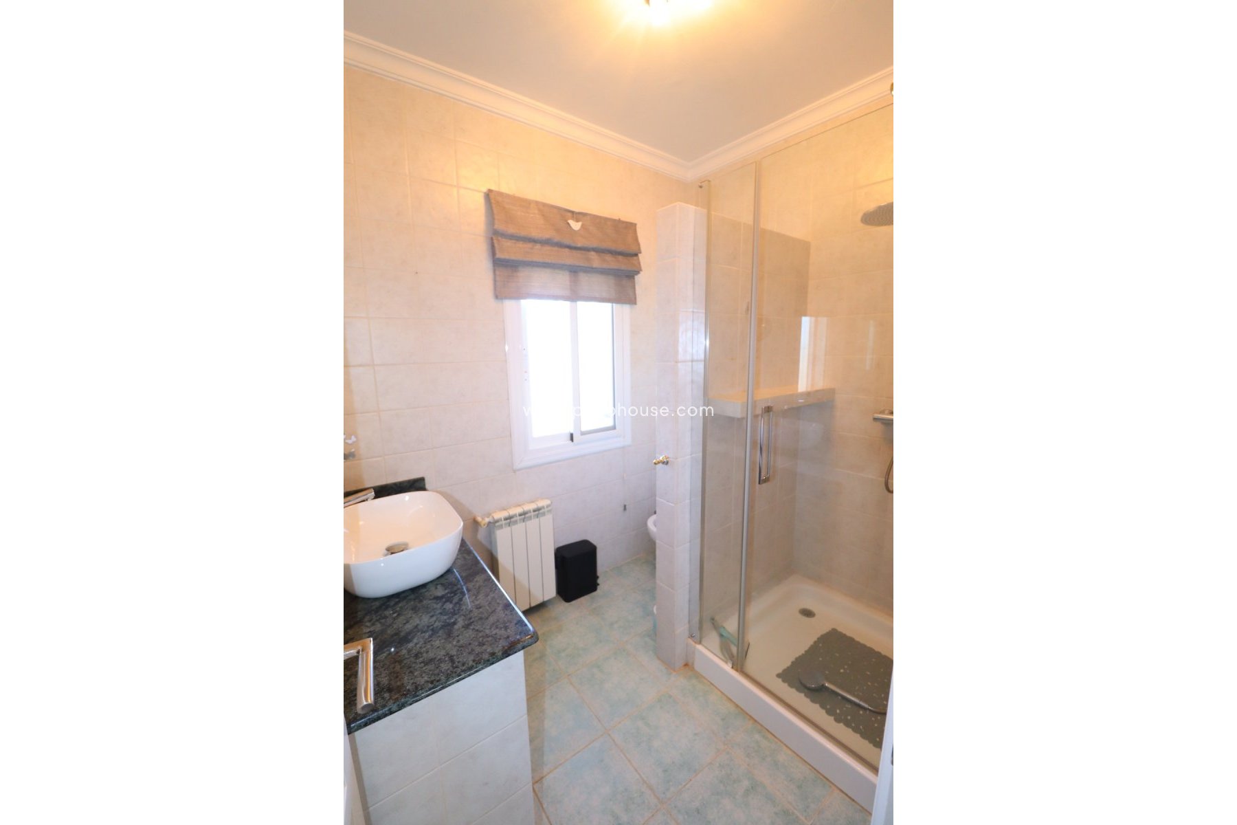 Resale - Villa -
Purias