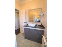 Resale - Villa -
Purias