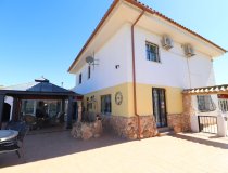 Resale - Villa -
Purias