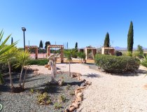 Resale - Villa -
Purias