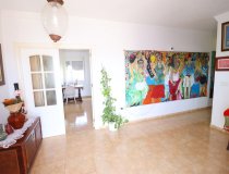 Resale - Villa -
Purias