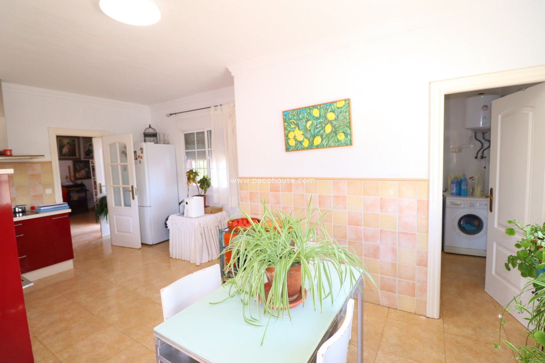 Resale - Villa -
Purias