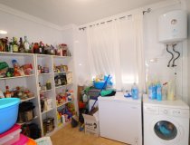Resale - Villa -
Purias