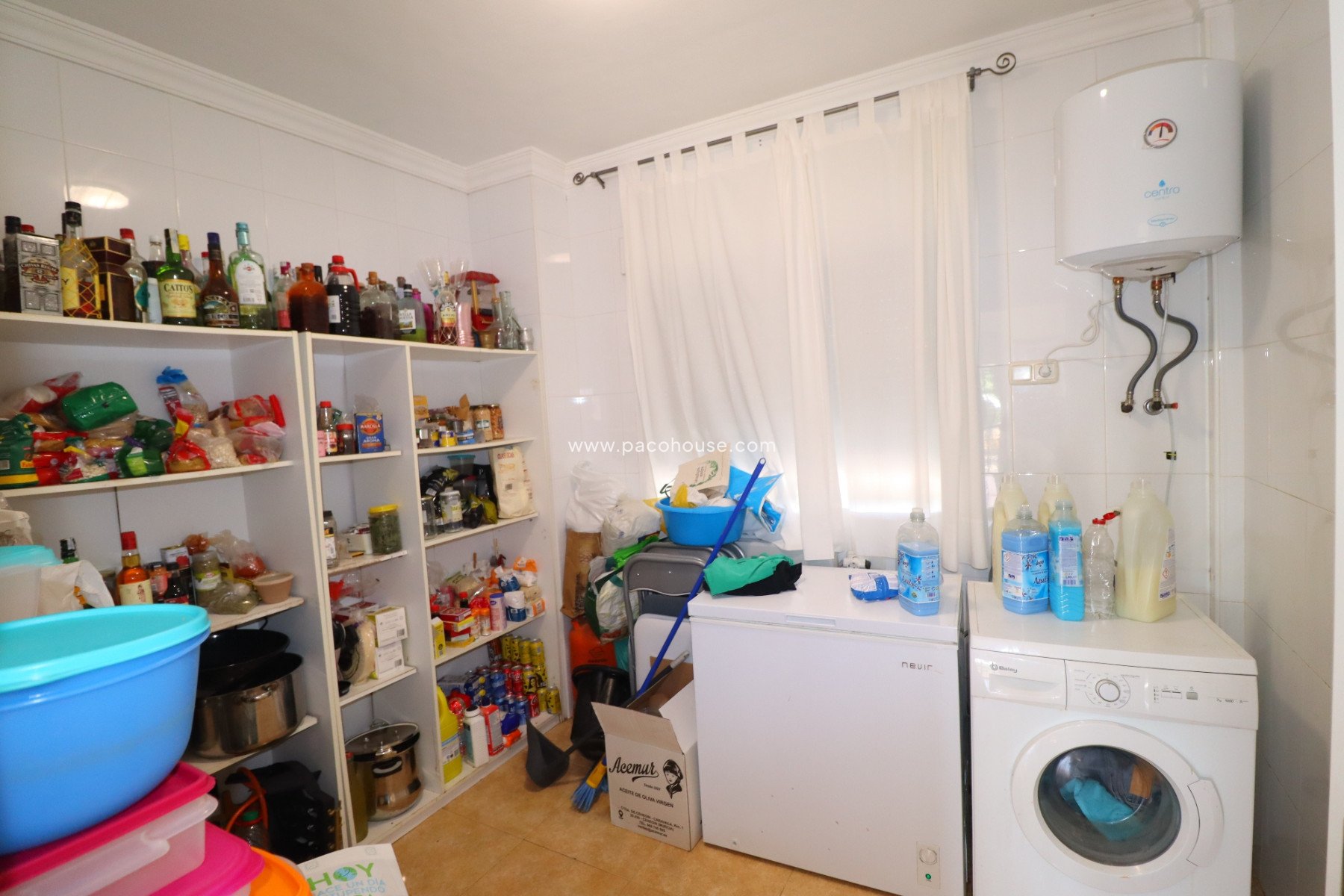 Resale - Villa -
Purias