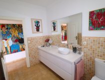 Resale - Villa -
Purias