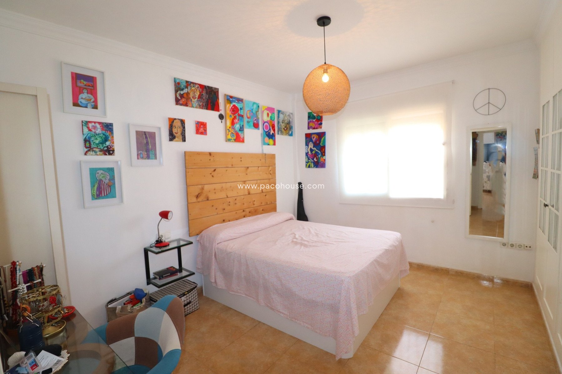Resale - Villa -
Purias