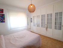 Resale - Villa -
Purias