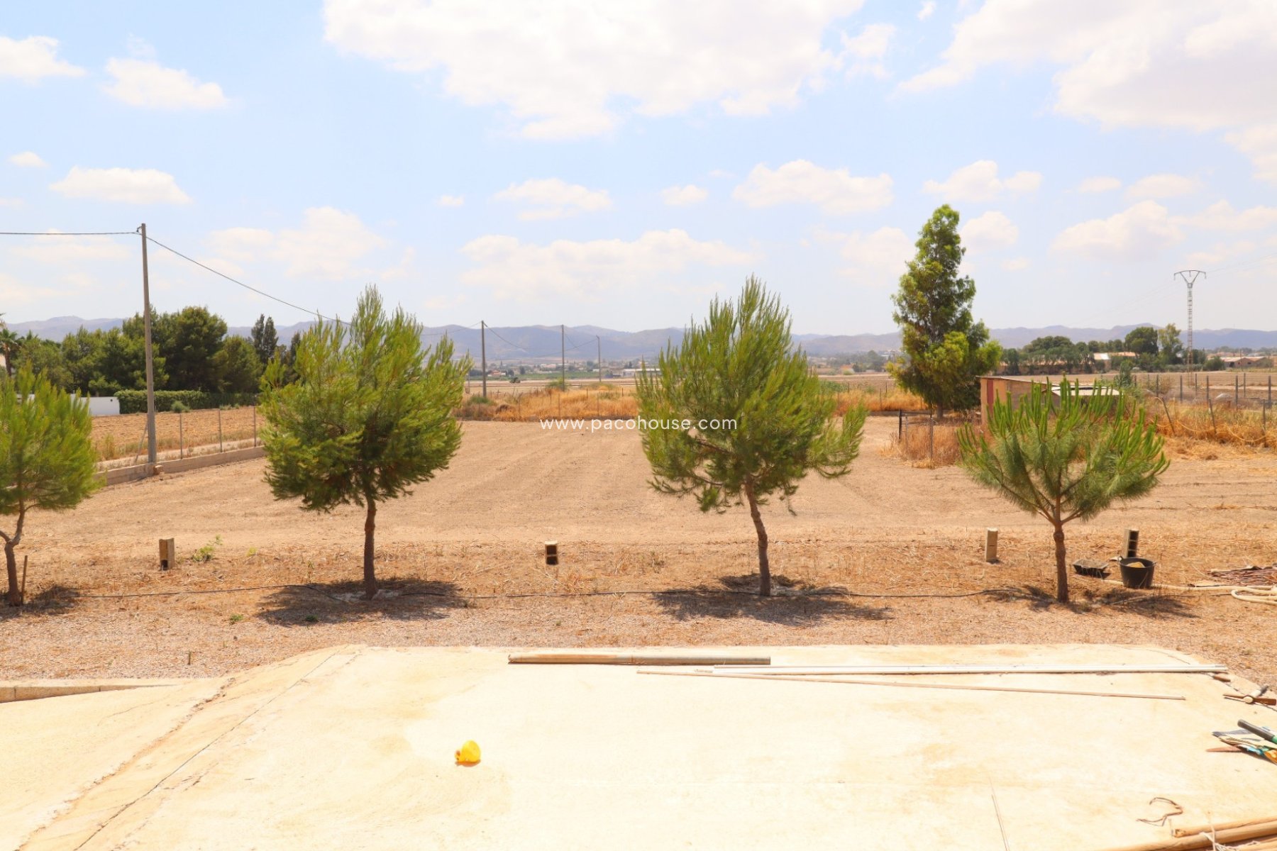 Resale - Villa -
Purias