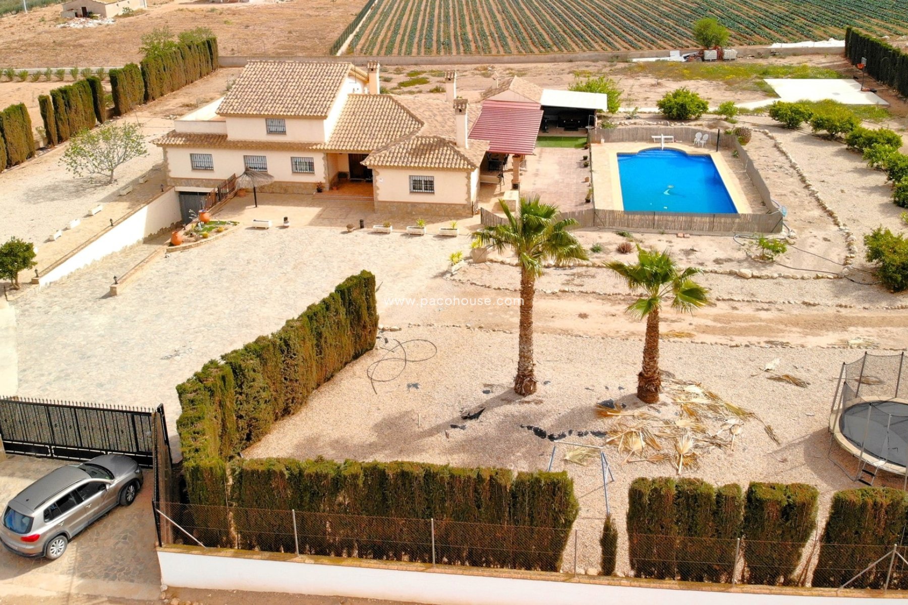 Resale - Villa -
Purias