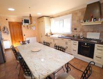 Resale - Villa -
Purias