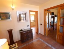 Resale - Villa -
Purias