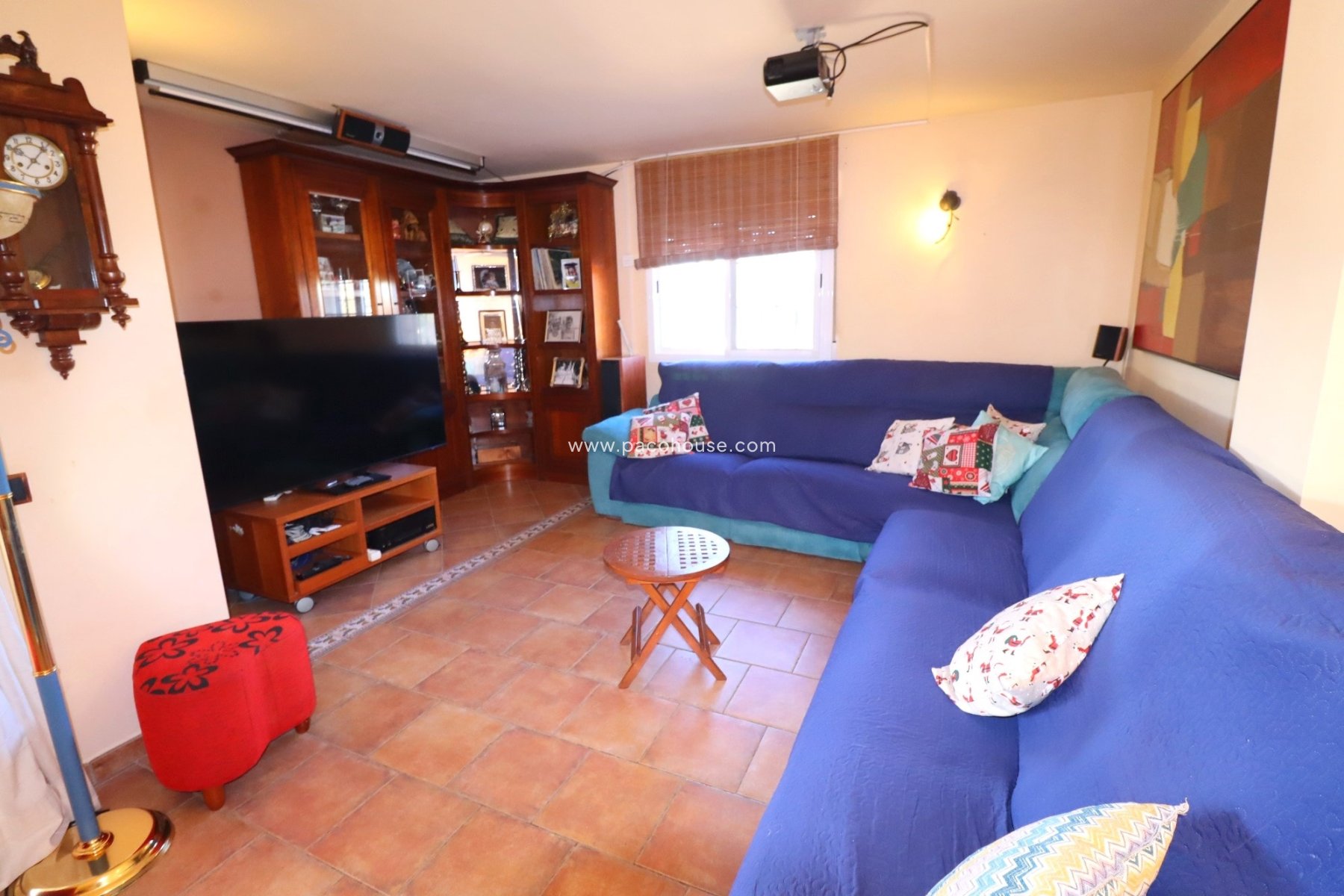 Resale - Villa -
Purias