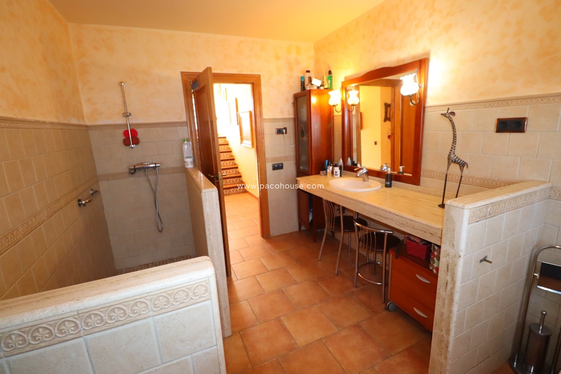 Resale - Villa -
Purias