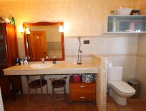 Resale - Villa -
Purias