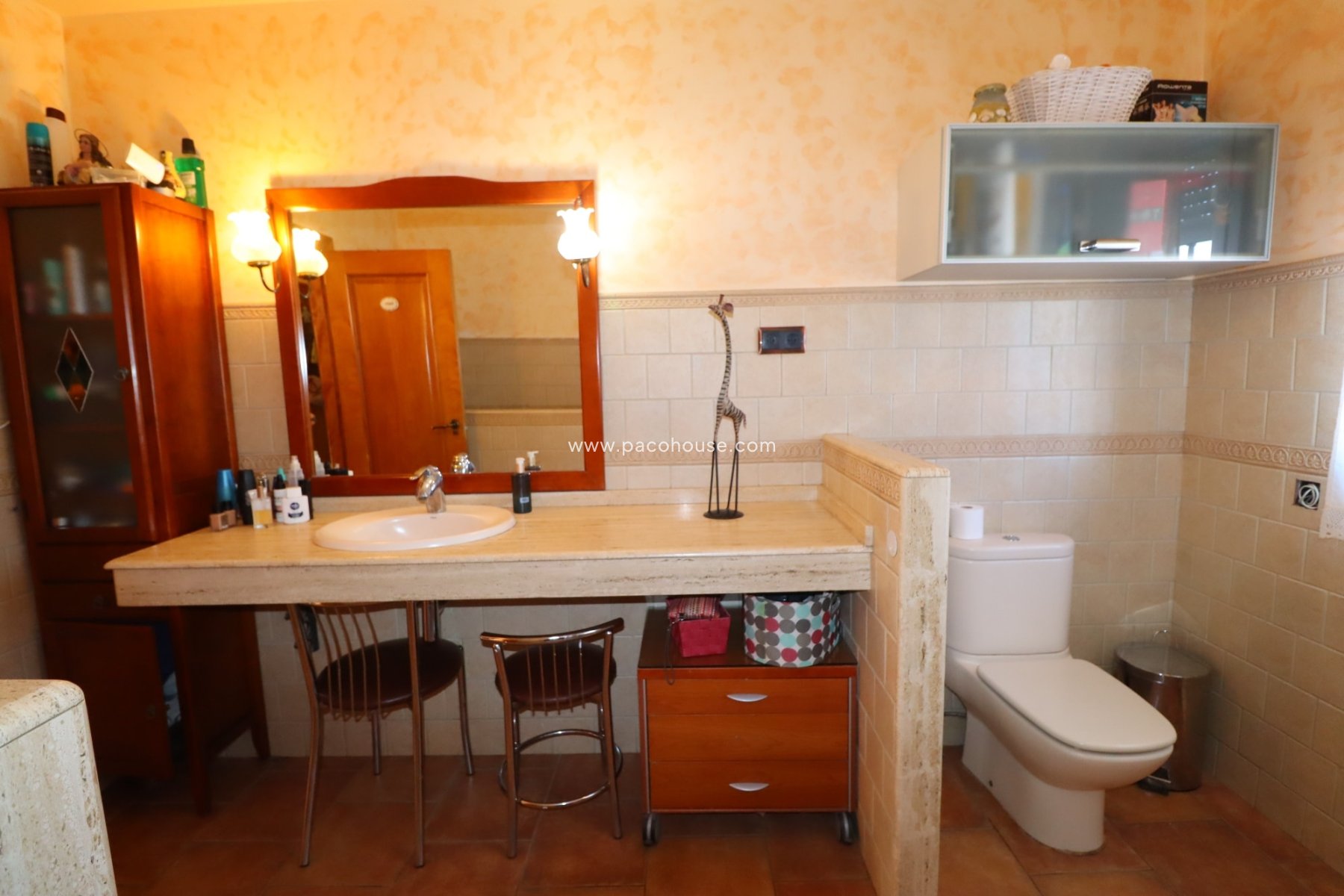 Resale - Villa -
Purias