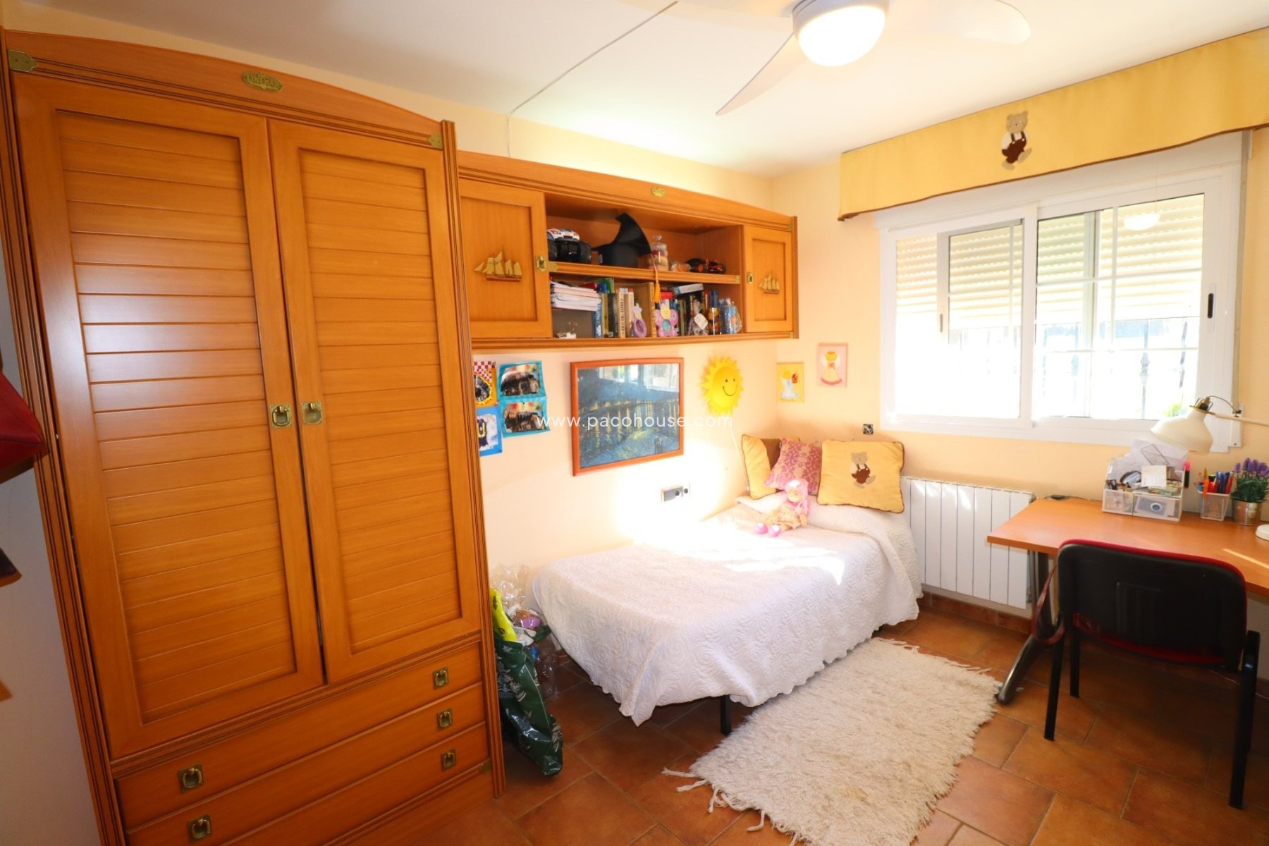 Resale - Villa -
Purias