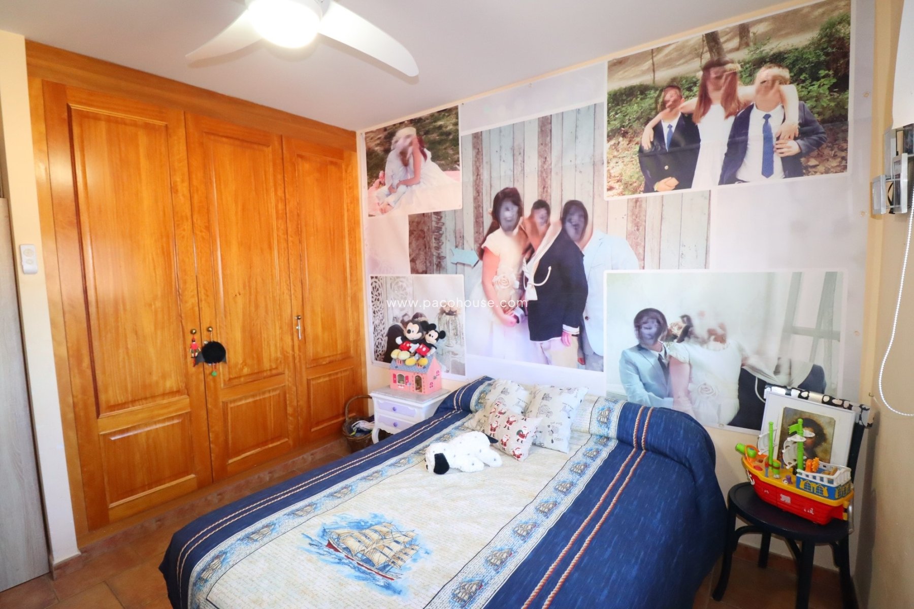 Resale - Villa -
Purias