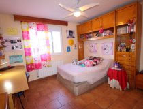 Resale - Villa -
Purias