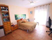 Resale - Villa -
Purias