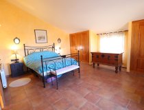 Resale - Villa -
Purias