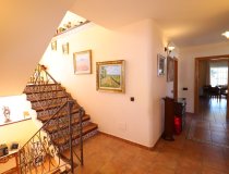 Resale - Villa -
Purias