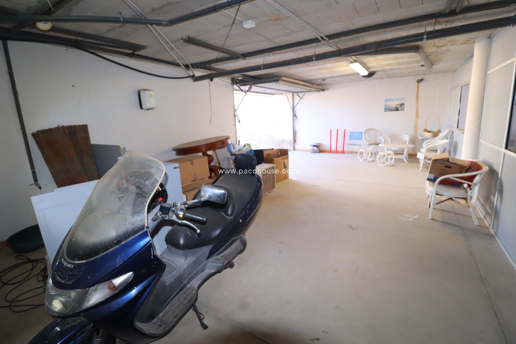 Resale - Villa -
Purias