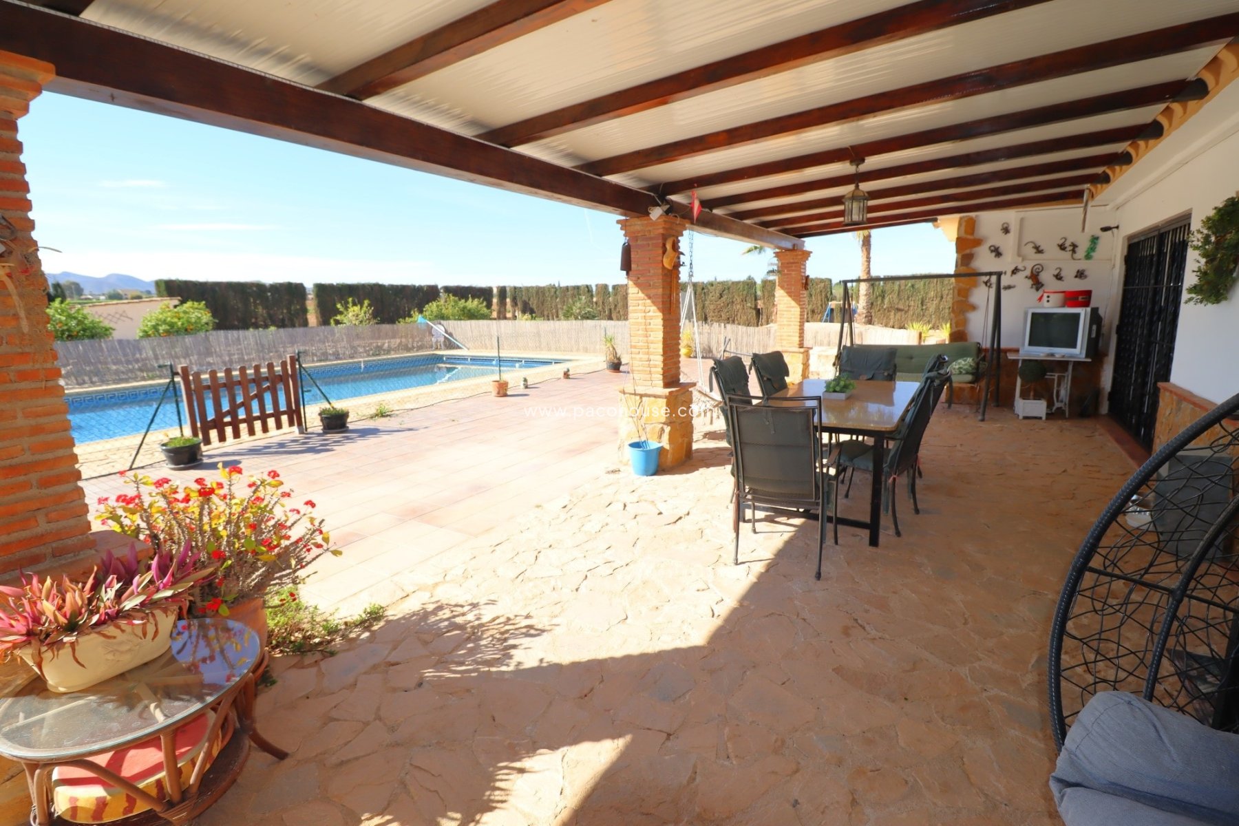 Resale - Villa -
Purias