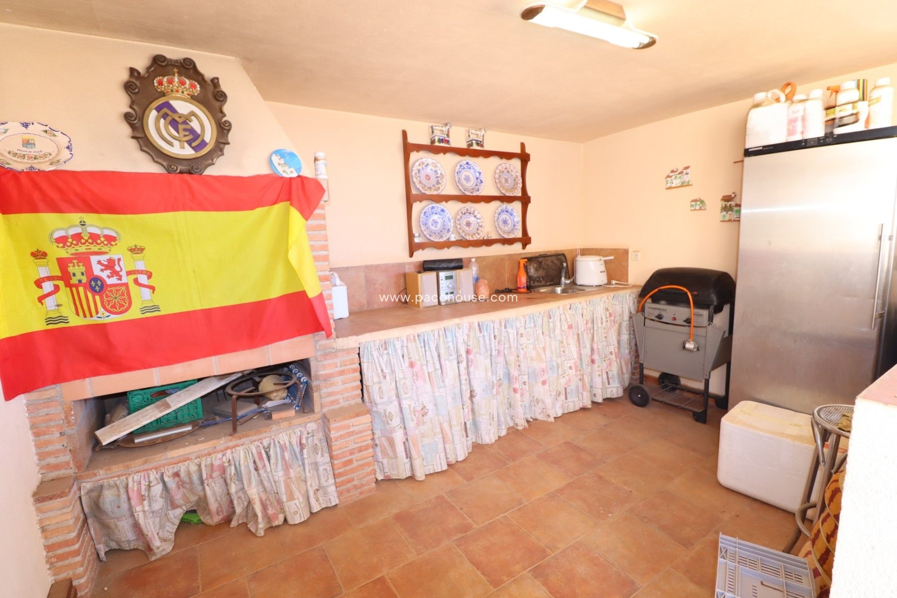 Resale - Villa -
Purias