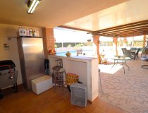 Resale - Villa -
Purias