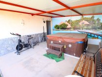 Resale - Villa -
Purias