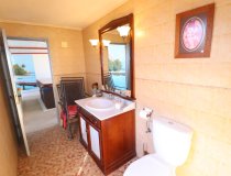 Resale - Villa -
Purias