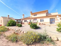 Resale - Villa -
Purias